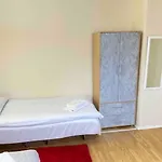 Single Room - Kings Cross, Female Only,, Guest Rooms