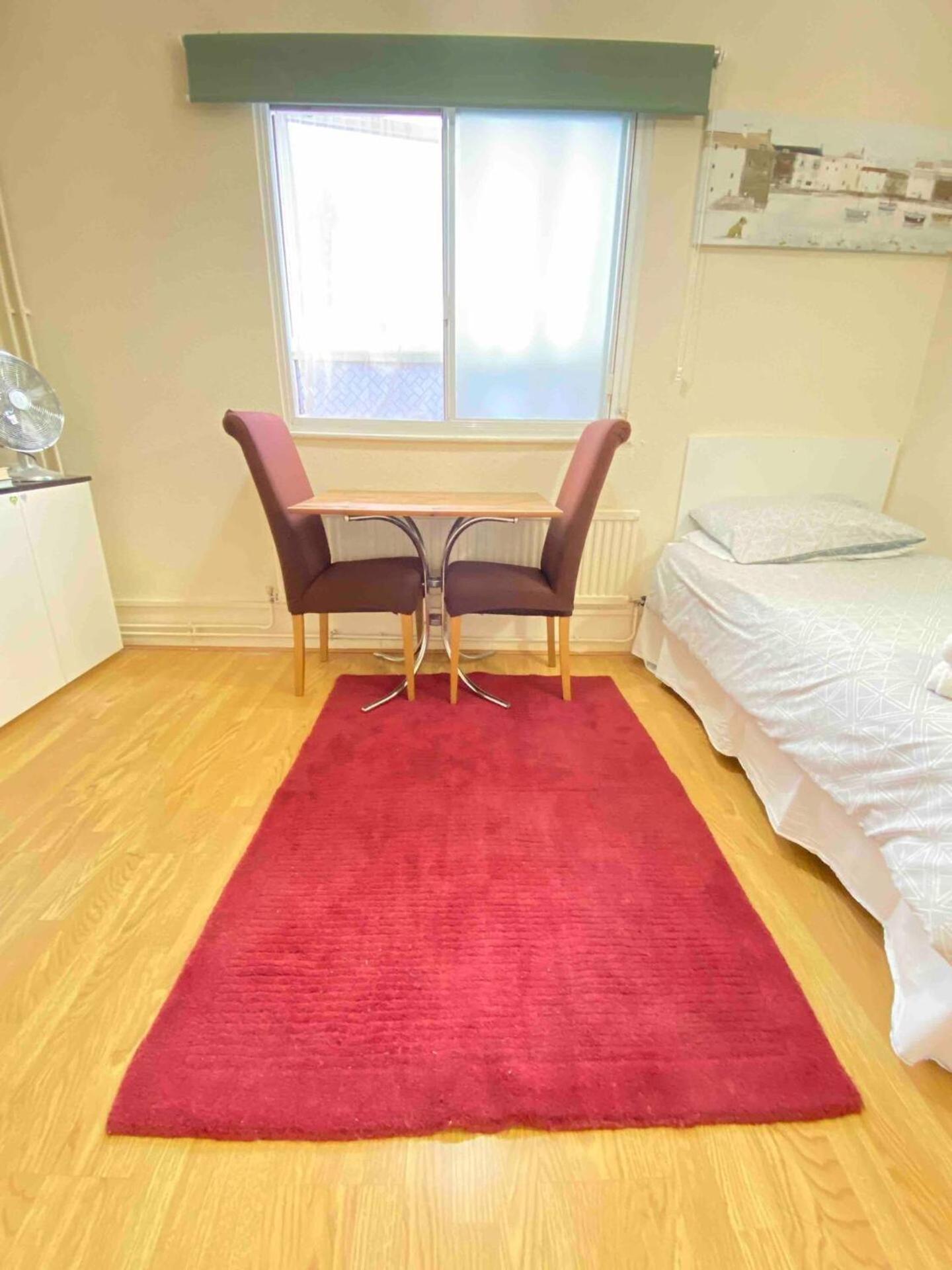 Single - Kings Cross, Female Only,, Guest * London