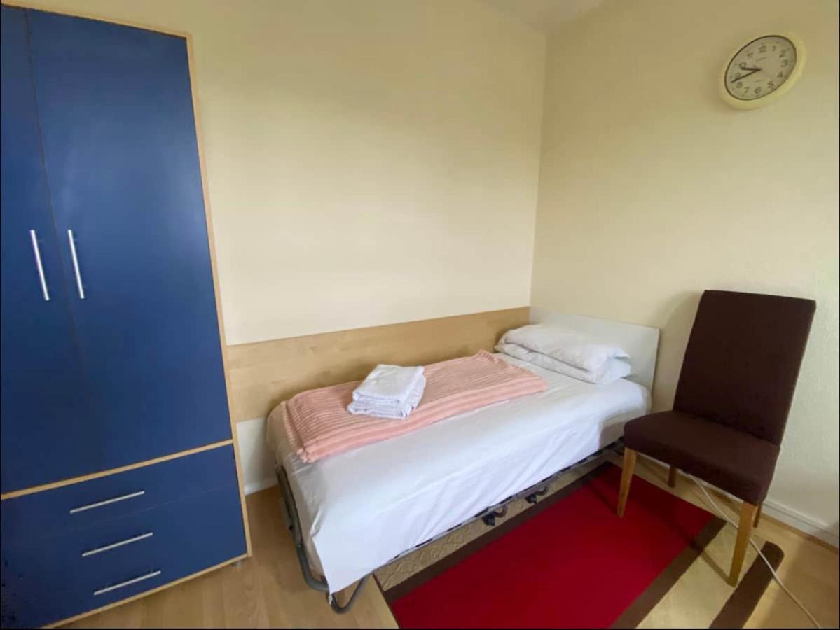 Single - Kings Cross, Female Only,, Guest